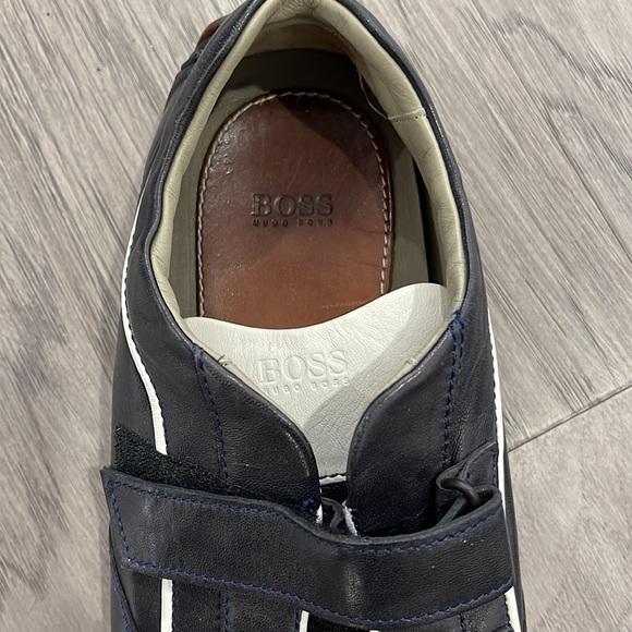Hugo Boss mens leather shoes: brand new, never worn - Picture 3 of 3